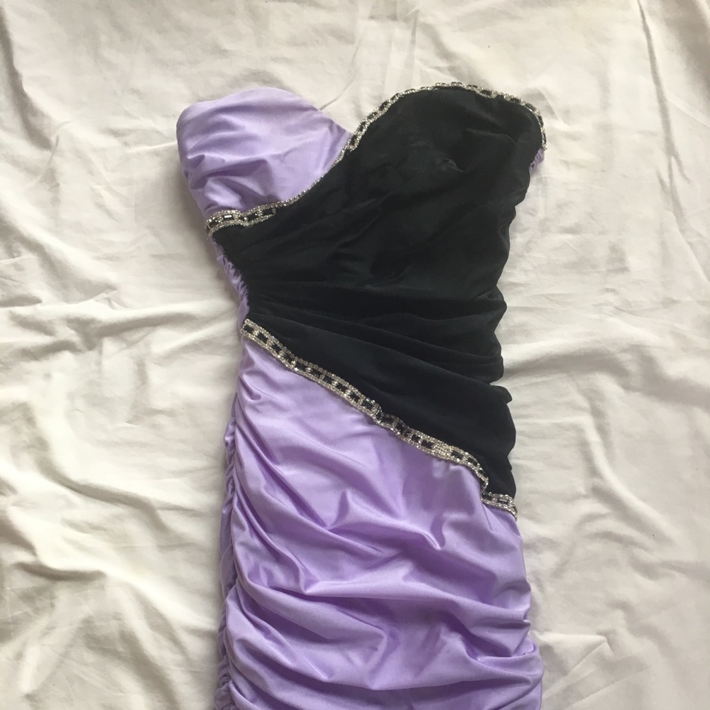Short ruched lavender and black party/prom dress